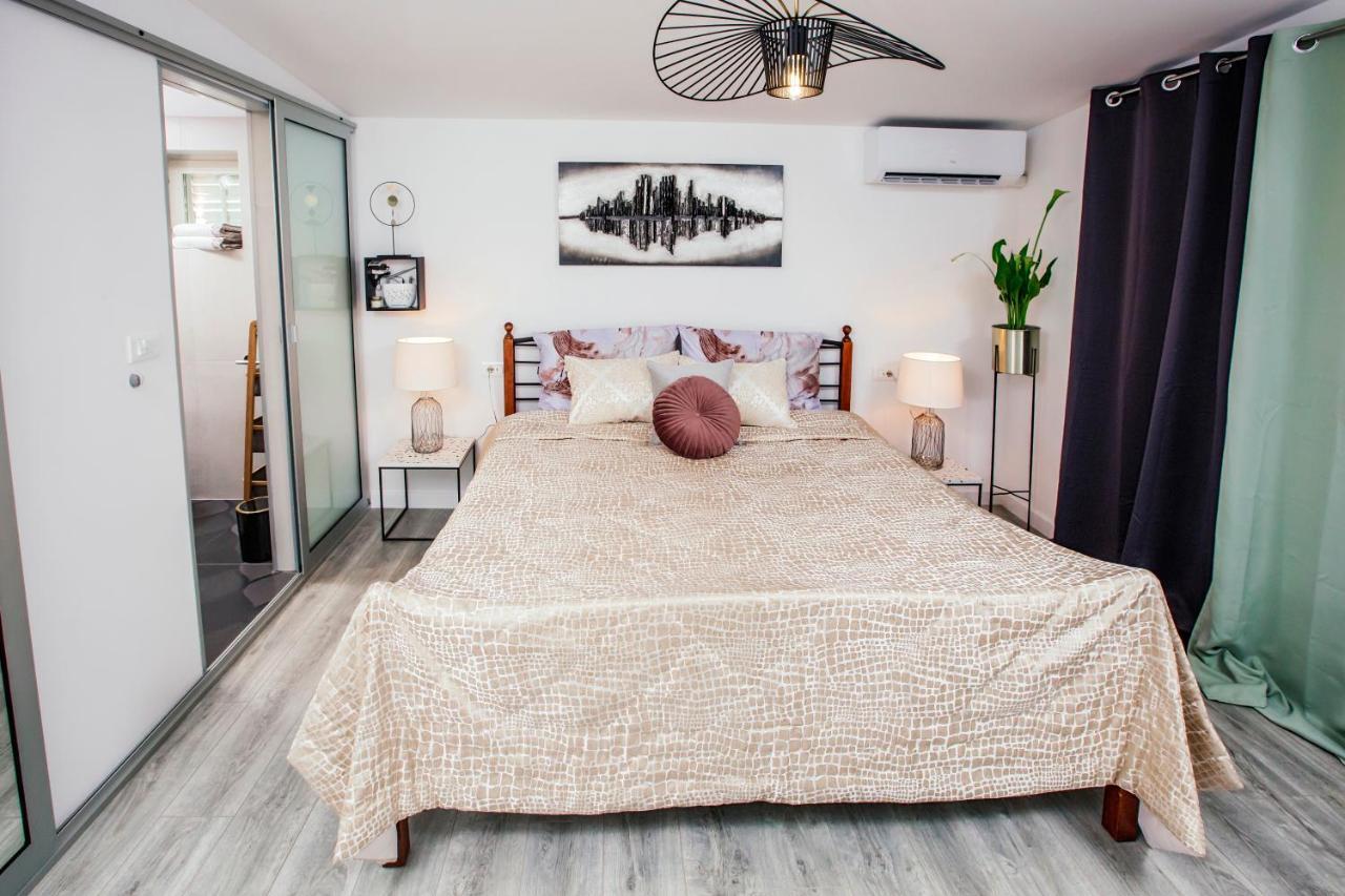 Apartment Nora Makarska