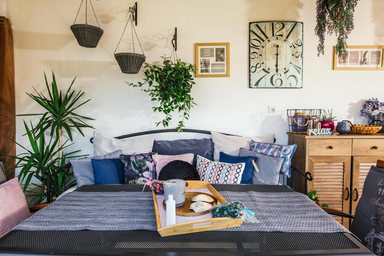Nora Apartment