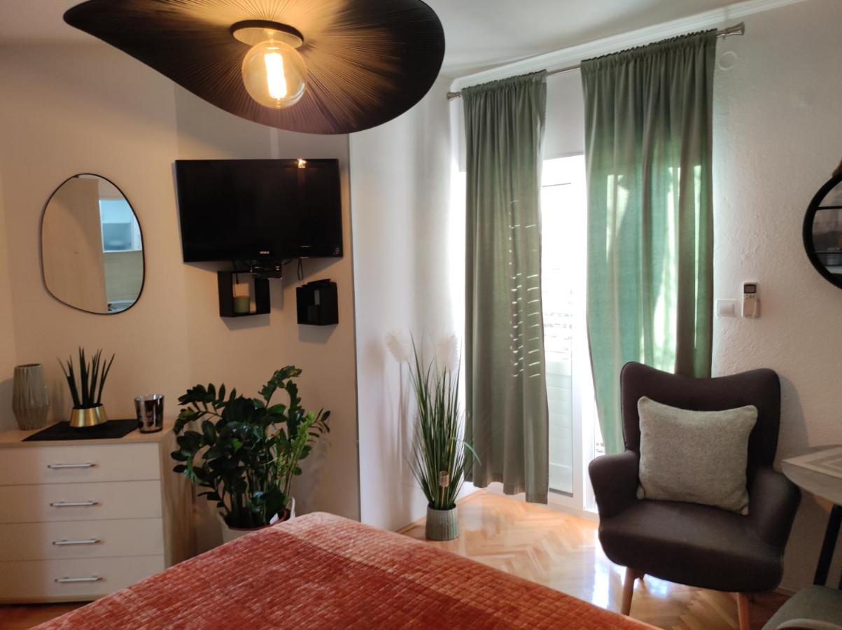 Nora Apartment